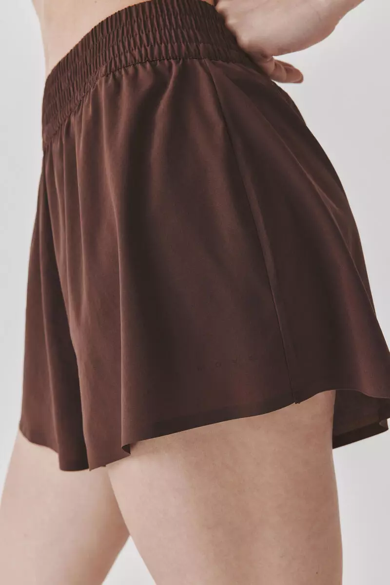 Double-layered sports shorts