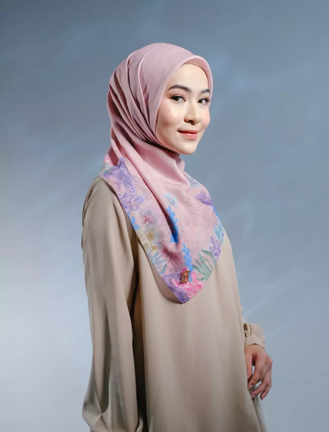 CASPIA Scarf Cream - Kerudung Hijab Segiempat Motif With BOX - Bahan Nesla - Ukuran 115x115