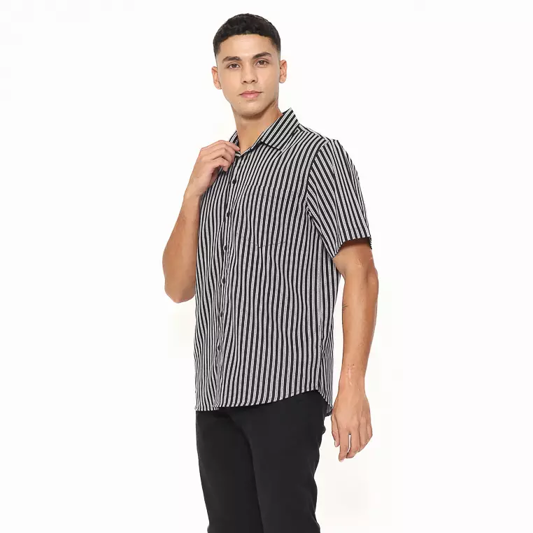 AMK Kemeja Pria Lengan Pendek SHP Junior Ss Black