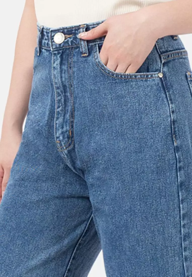 Basic Straight Jeans in Blue