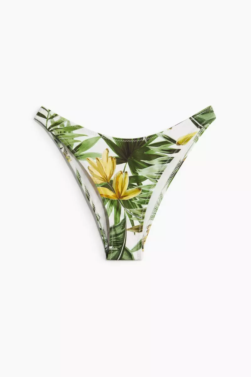 Cheeky bikini bottoms