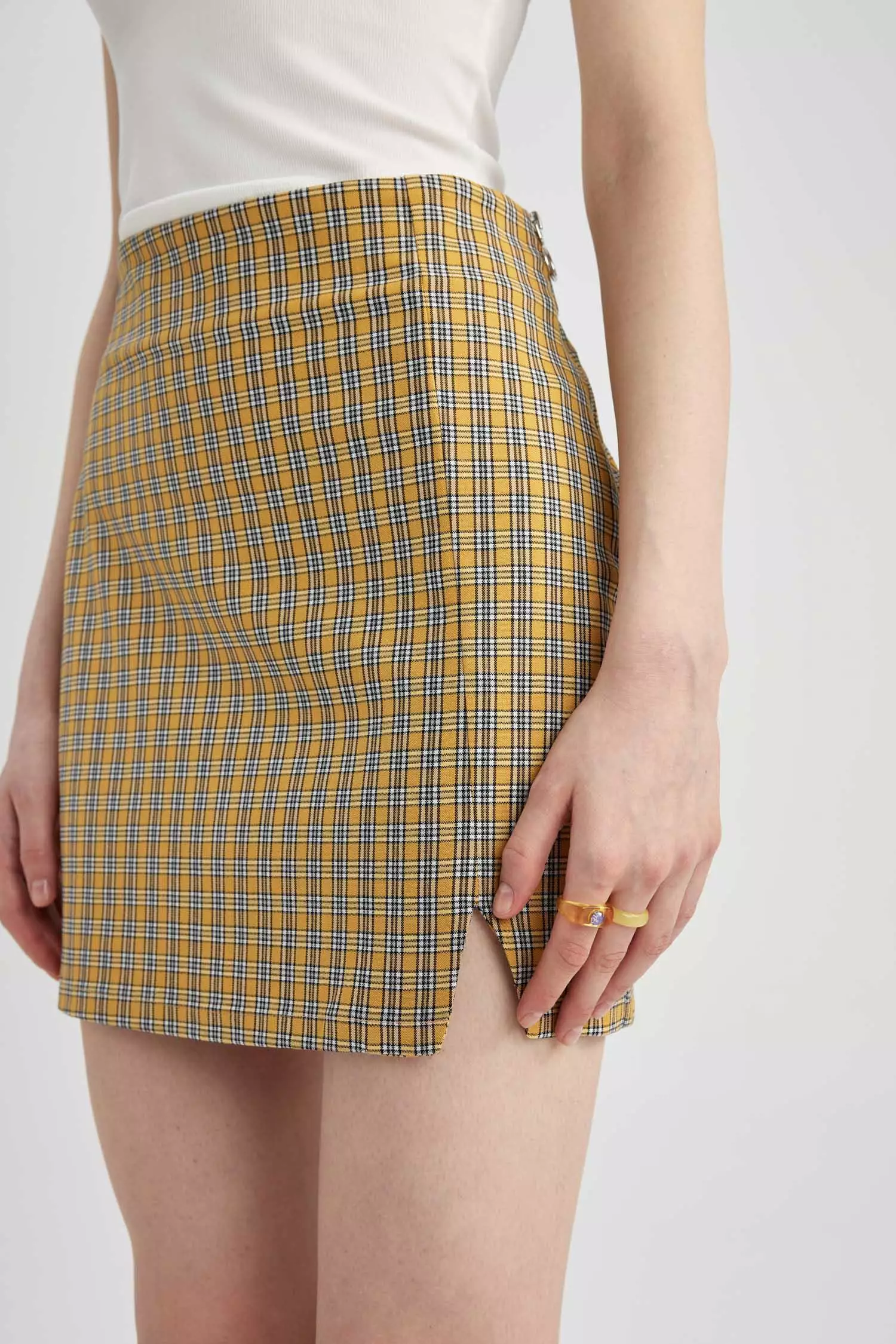 Buy DeFacto Woven Plaid Mini Skirt 2024 Online ZALORA Singapore