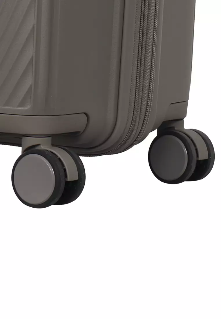 378 379 Hard Case Luggage- Set