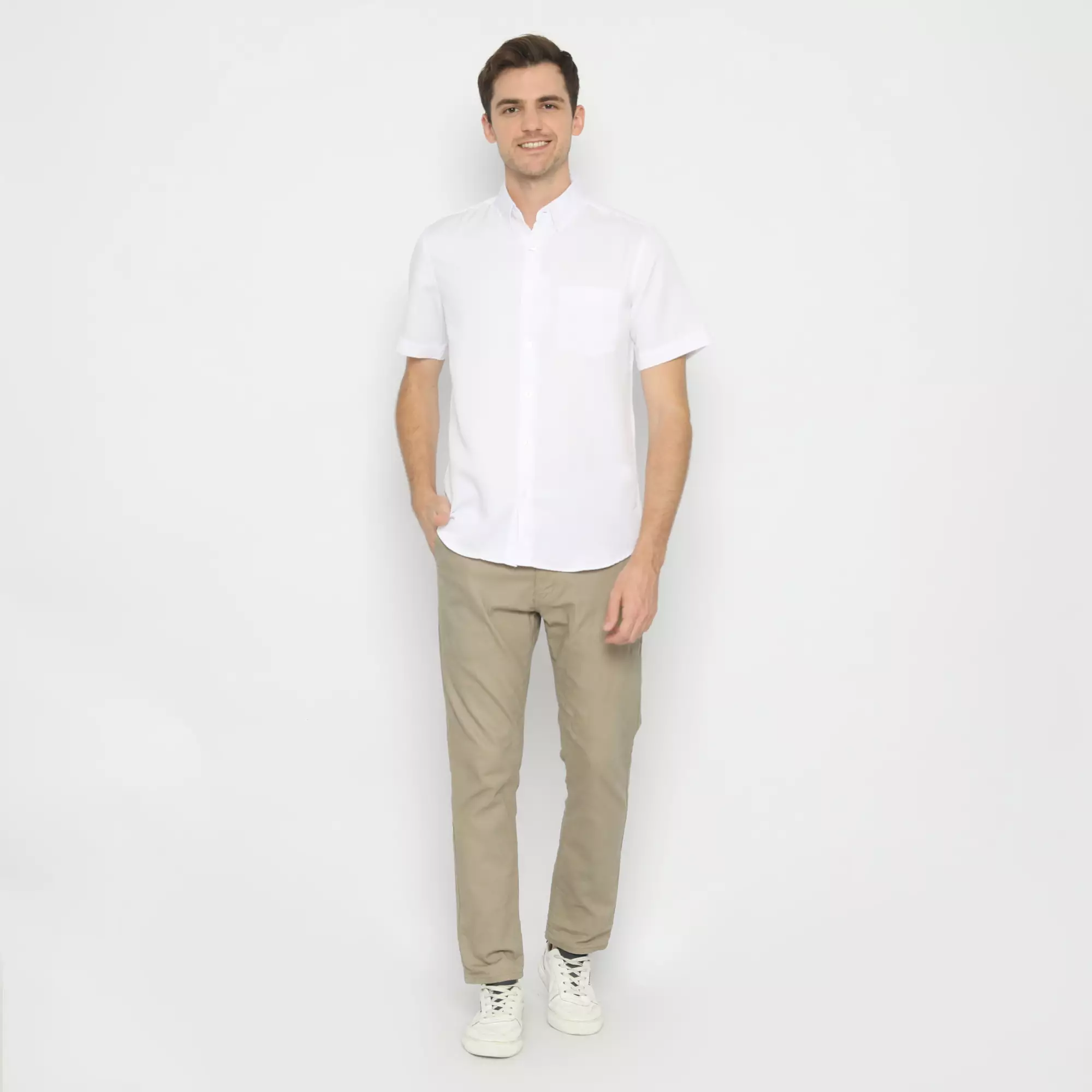 Platini Kemeja Putih Pria Lengan Pendek Polinosic 63014