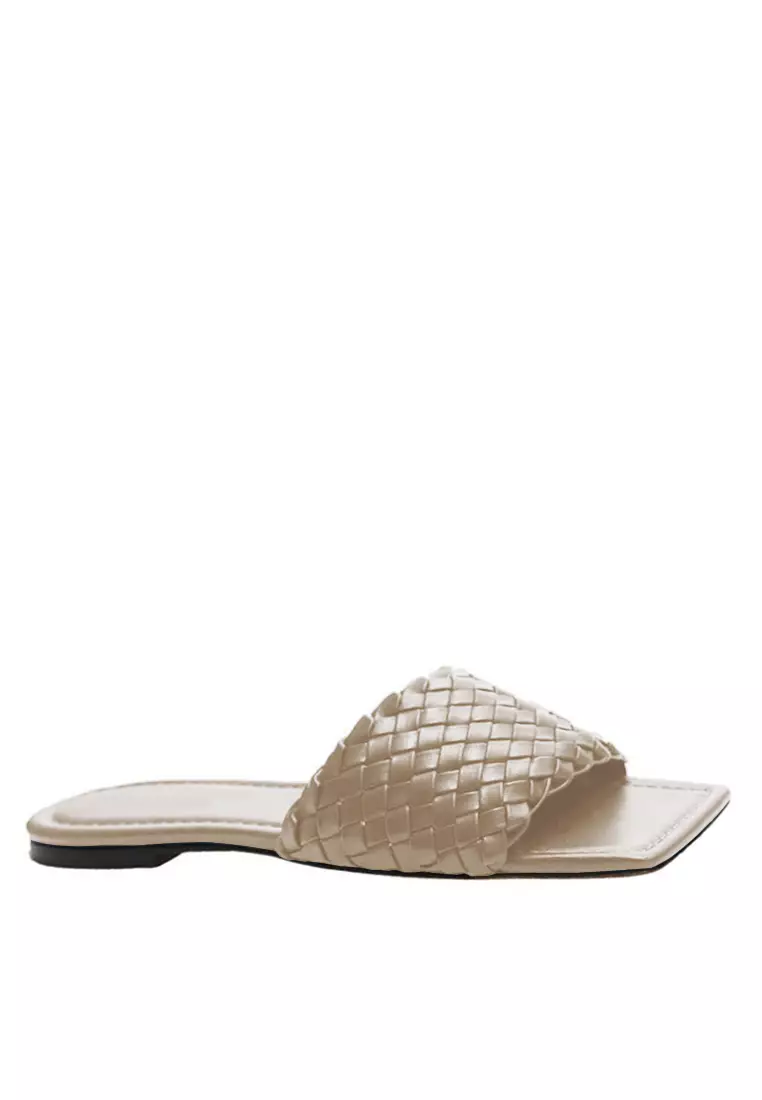 Discount on Twenty Eight Shoes  shoes - SKU: VANSA Woven Flip-flops  VSW-S1