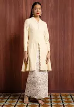 ALMOND BEIGE