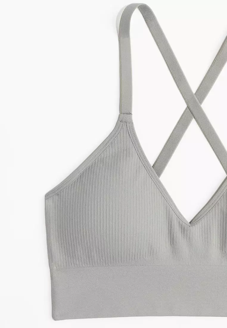 Seamless Medium Support Sports bra with DryMove™