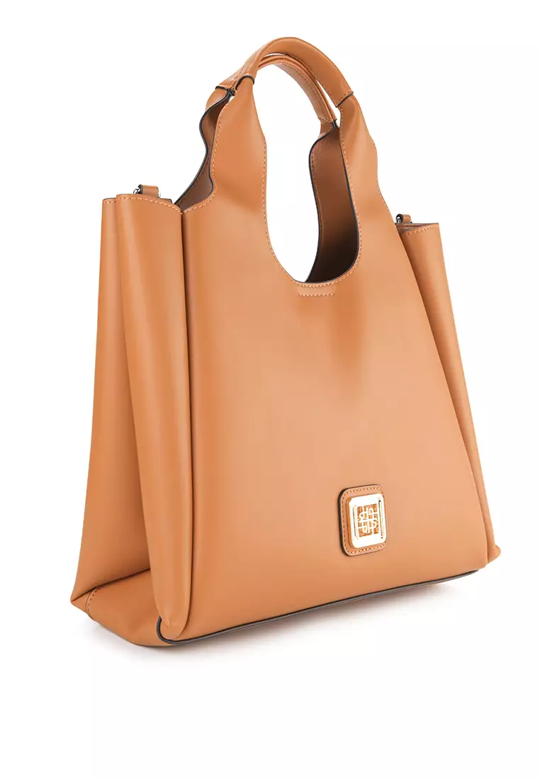 Everly Hobo (M)