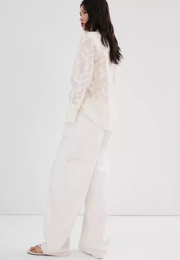 Floral Embroidery Blouse
