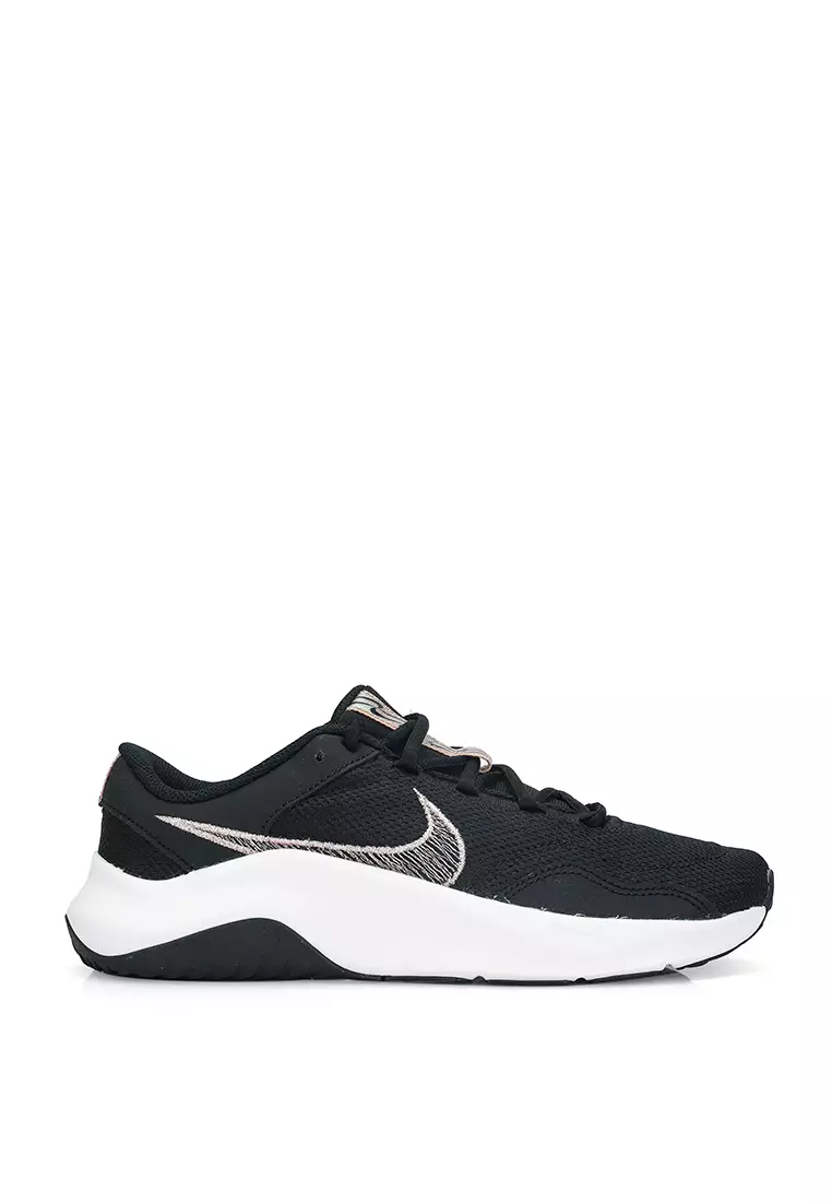 Sepatu training online nike