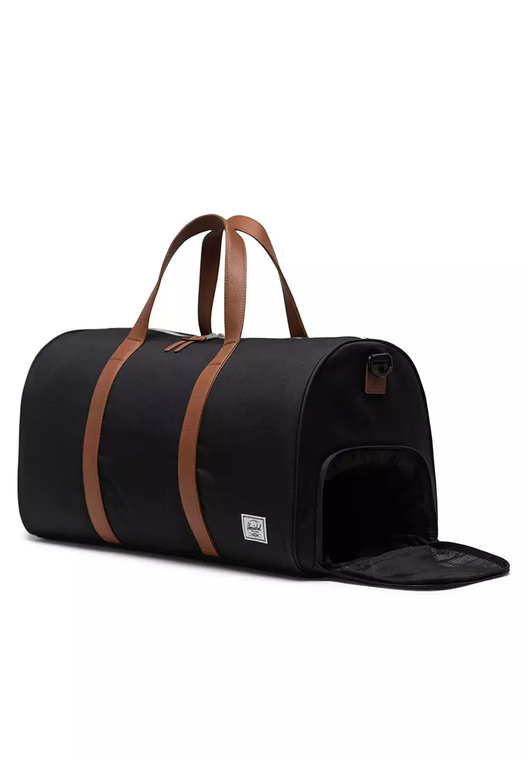 Novel Duffle 37.1L - Black
