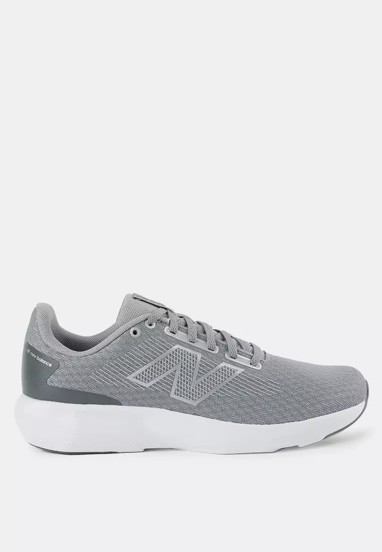 New Balance 413