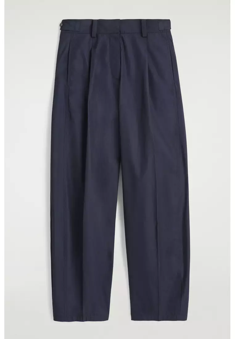 PLEATED COTTON BARREL-LEG TROUSERS