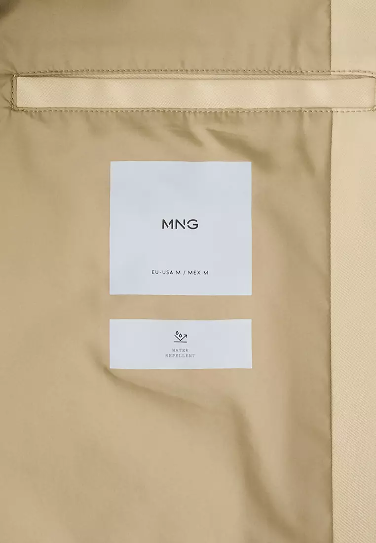 Water-Repellent Coat With Pockets