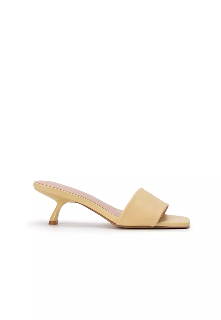 Discount on Nose  shoes - SKU: SCULPTURE SPRAY HEEL SLIDE