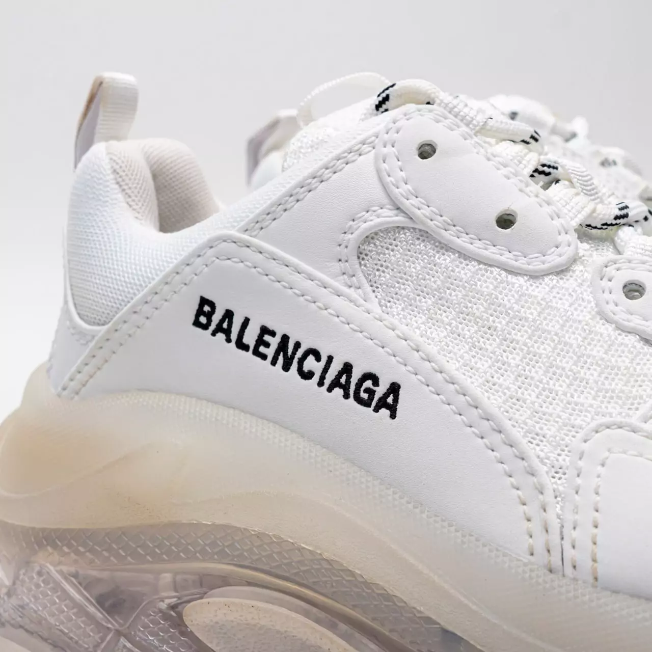 Sepatu Sneakers Balenciaga Triple S Bb Jual BALENCIAGA Triple S