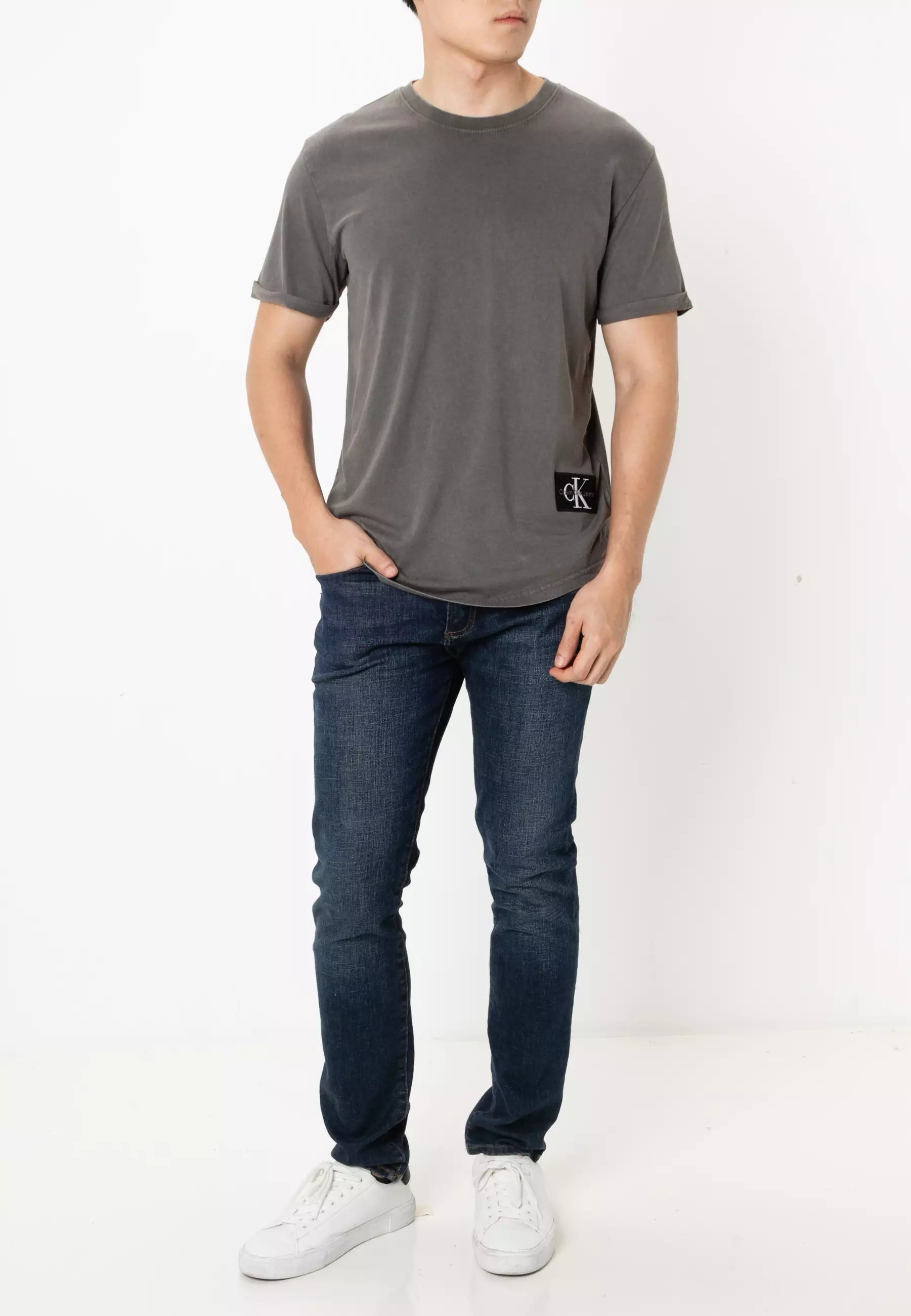 Monologo Badge Tee - Calvin Klein Jeans