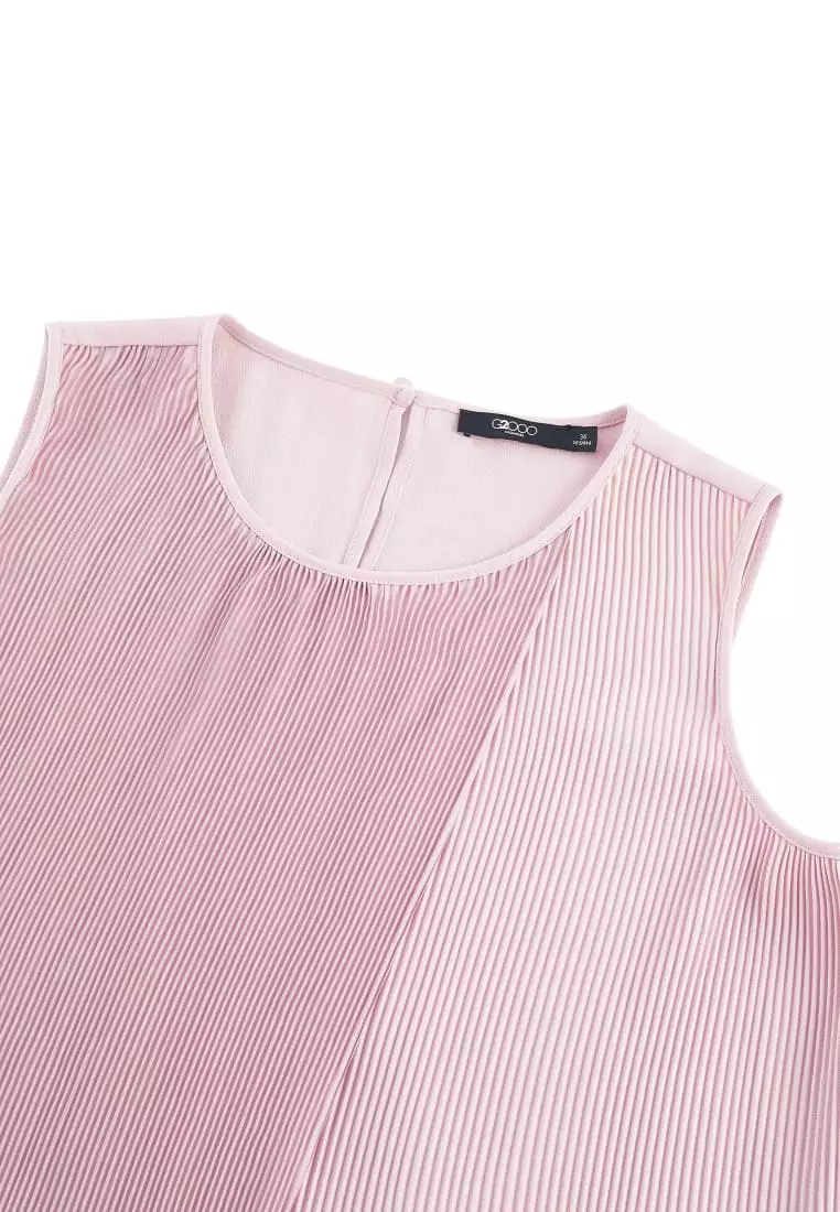 G2000 Sleeveless Gradient Pleat Puff Shoulder Blouse