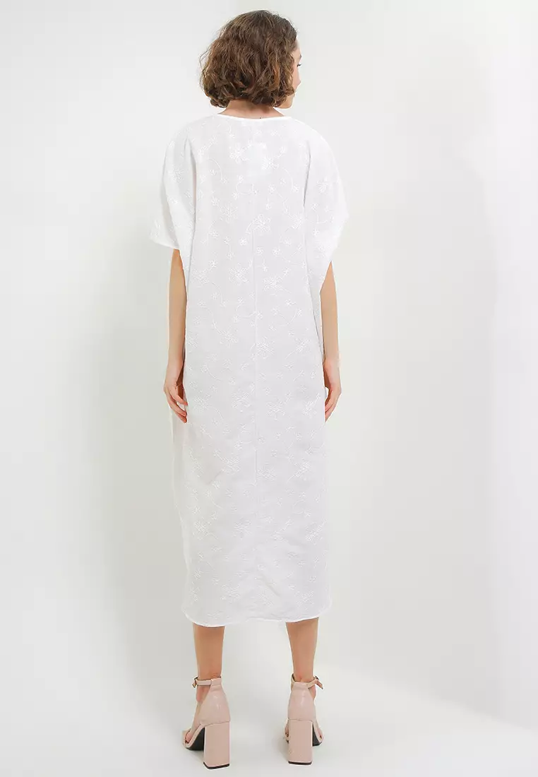 V Neck Lace Trimmed Emb Kaftan