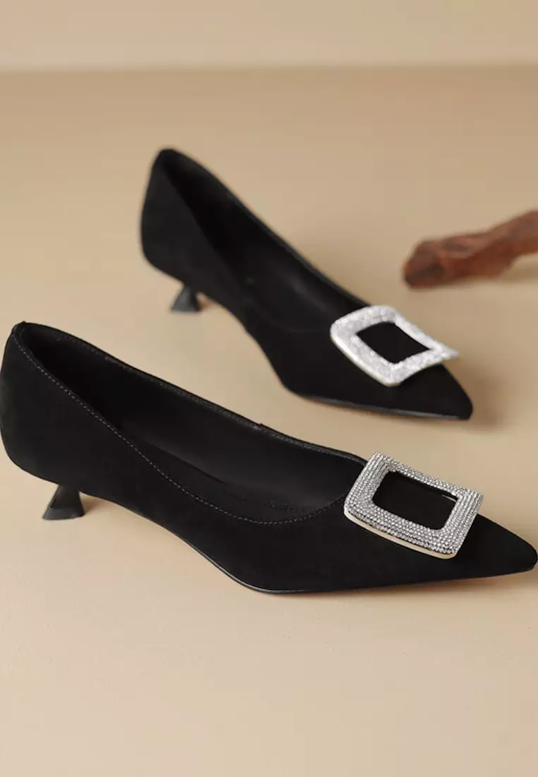 Low heel suede pumps discount