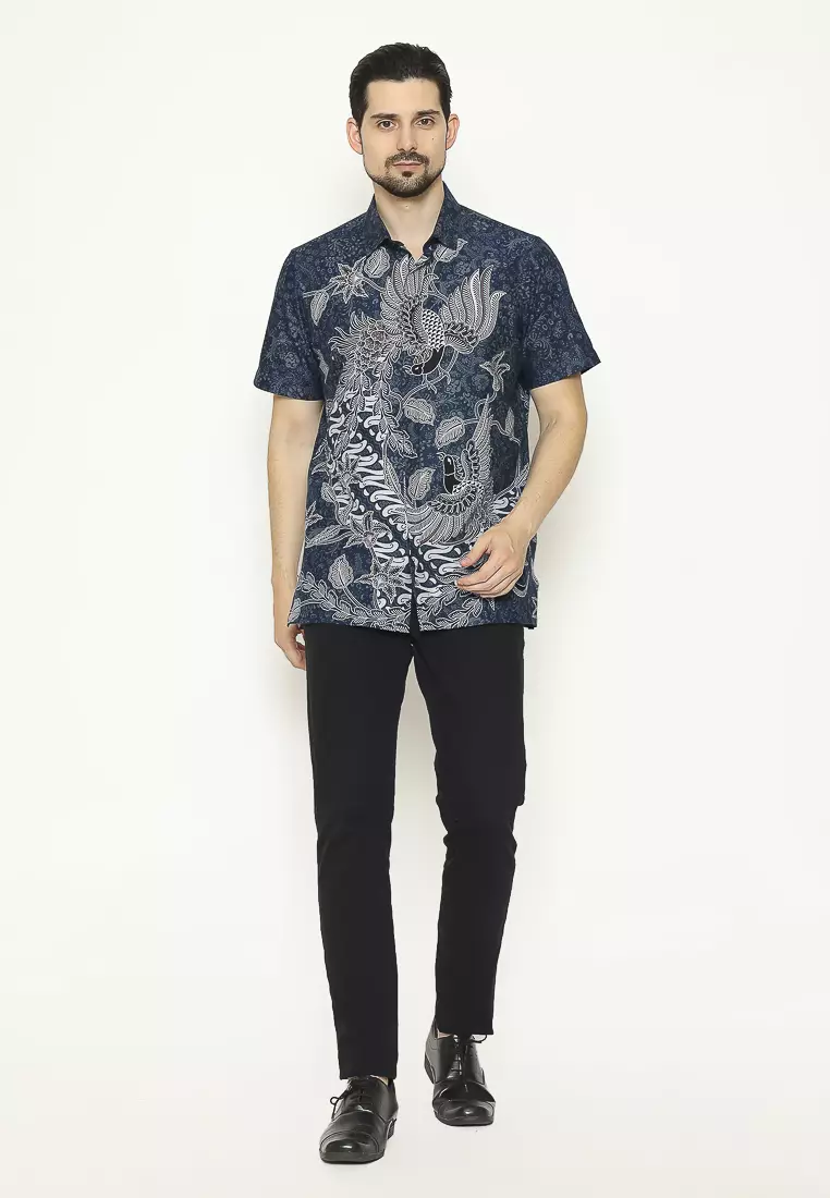 MAGINOT MAHENDRA Batik Pria Slim Fit Lengan Pendek