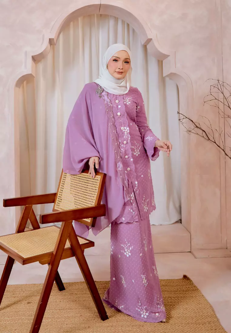 Mayang Chiffon Embroidered Kebarung Modern