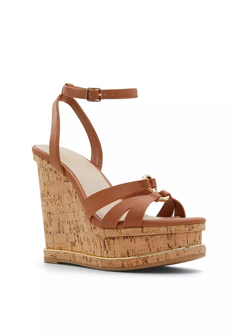 Zalora wedges store