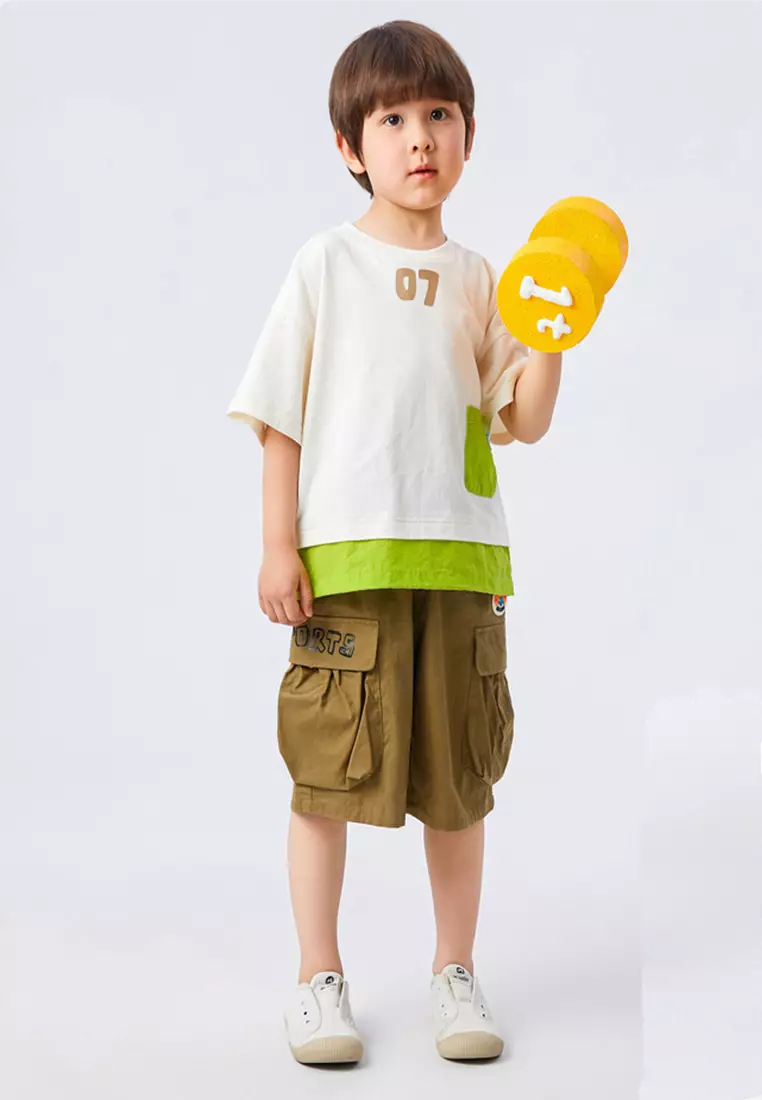 Graphic Printed Cargo Shorts With Double Pockets