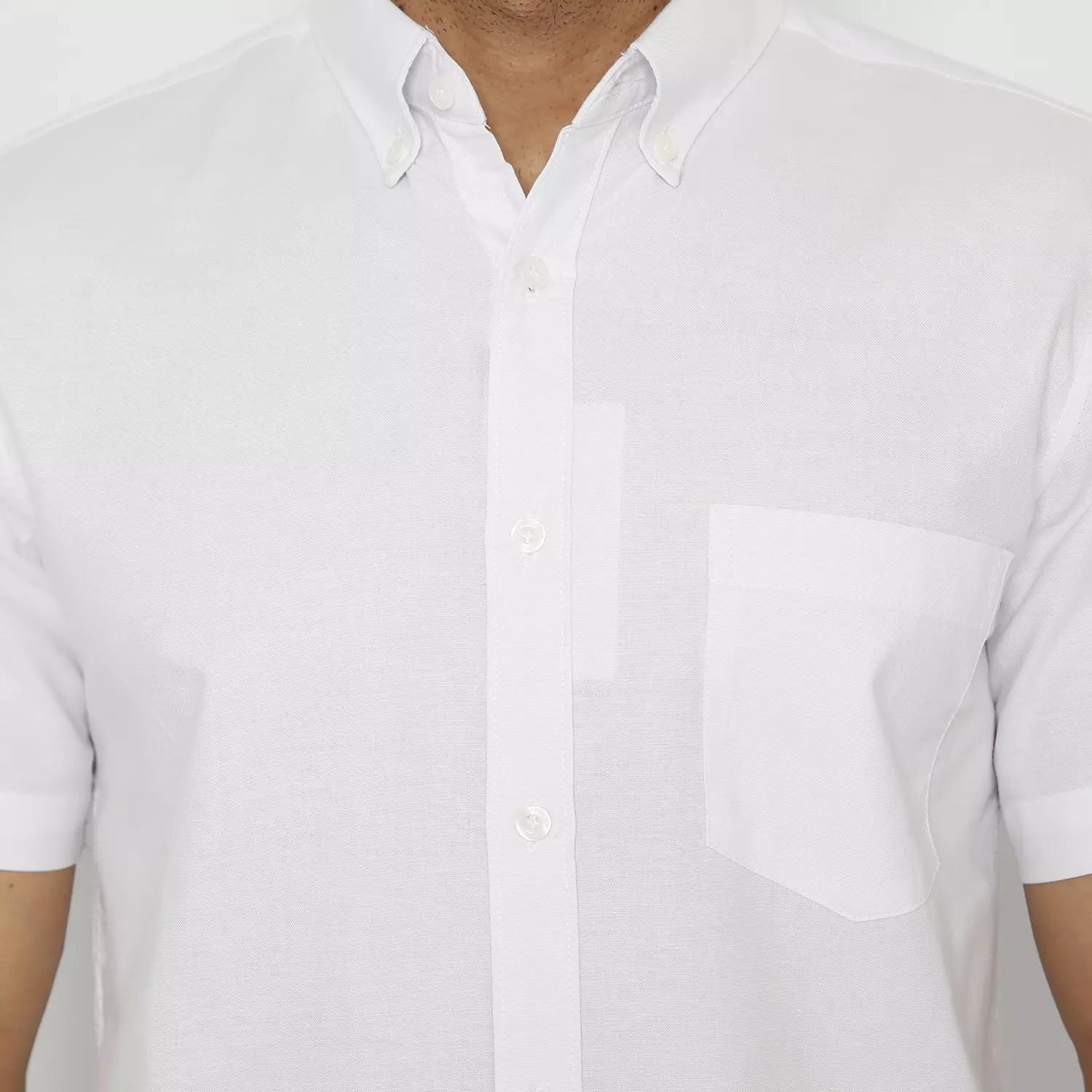 Platini Kemeja Putih Pria Lengan Pendek Basic Katun Oxford  63200