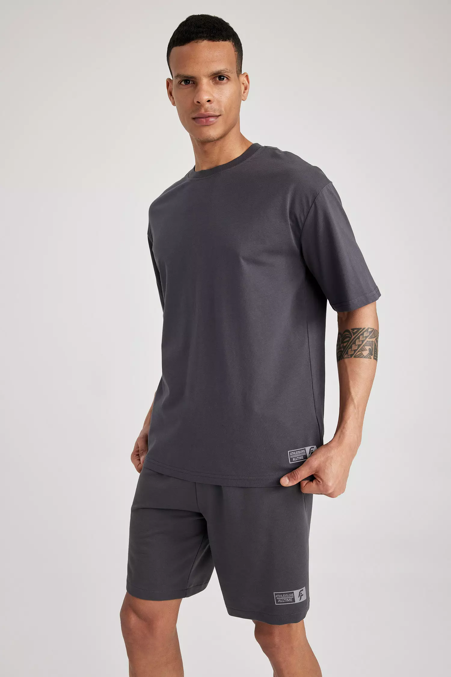 oversized t shirts mens gym