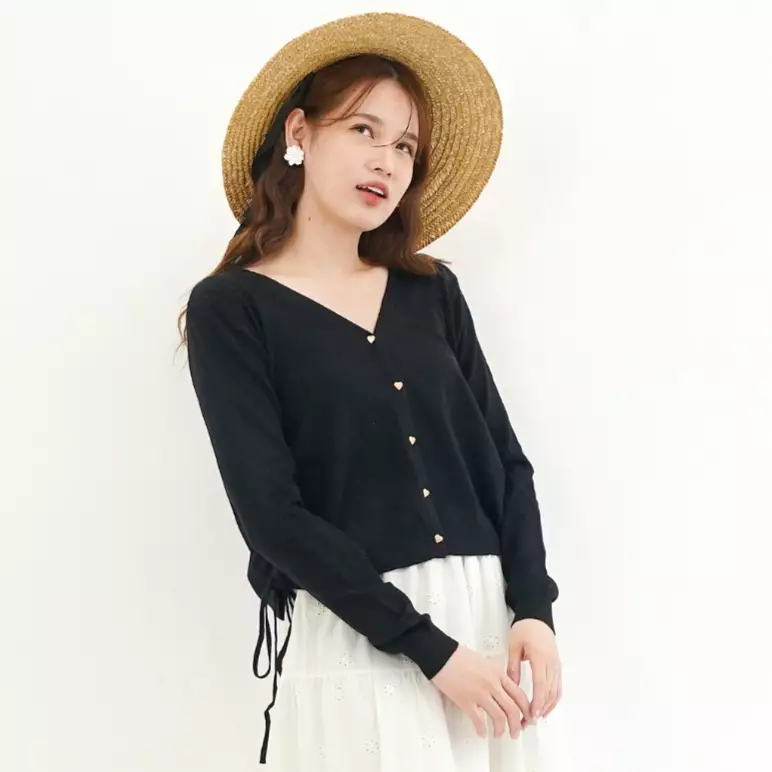 Ophelia Heart Button Knit Cardigan in Black