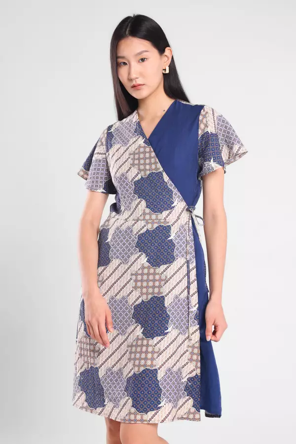 MINIMAL - Rumi - Dress Batik Parang - Blue Warna Blue
