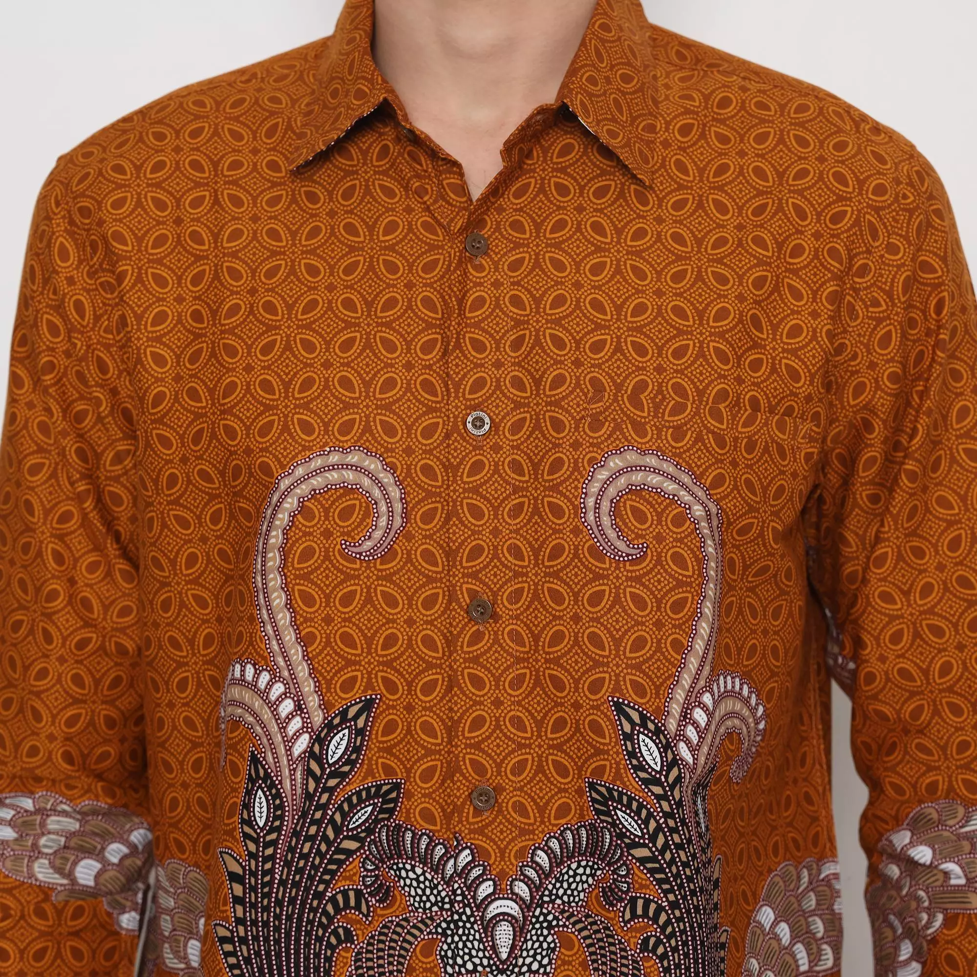 Platini Kemeja Batik Pria Lengan Panjang Katun Coklat 36055