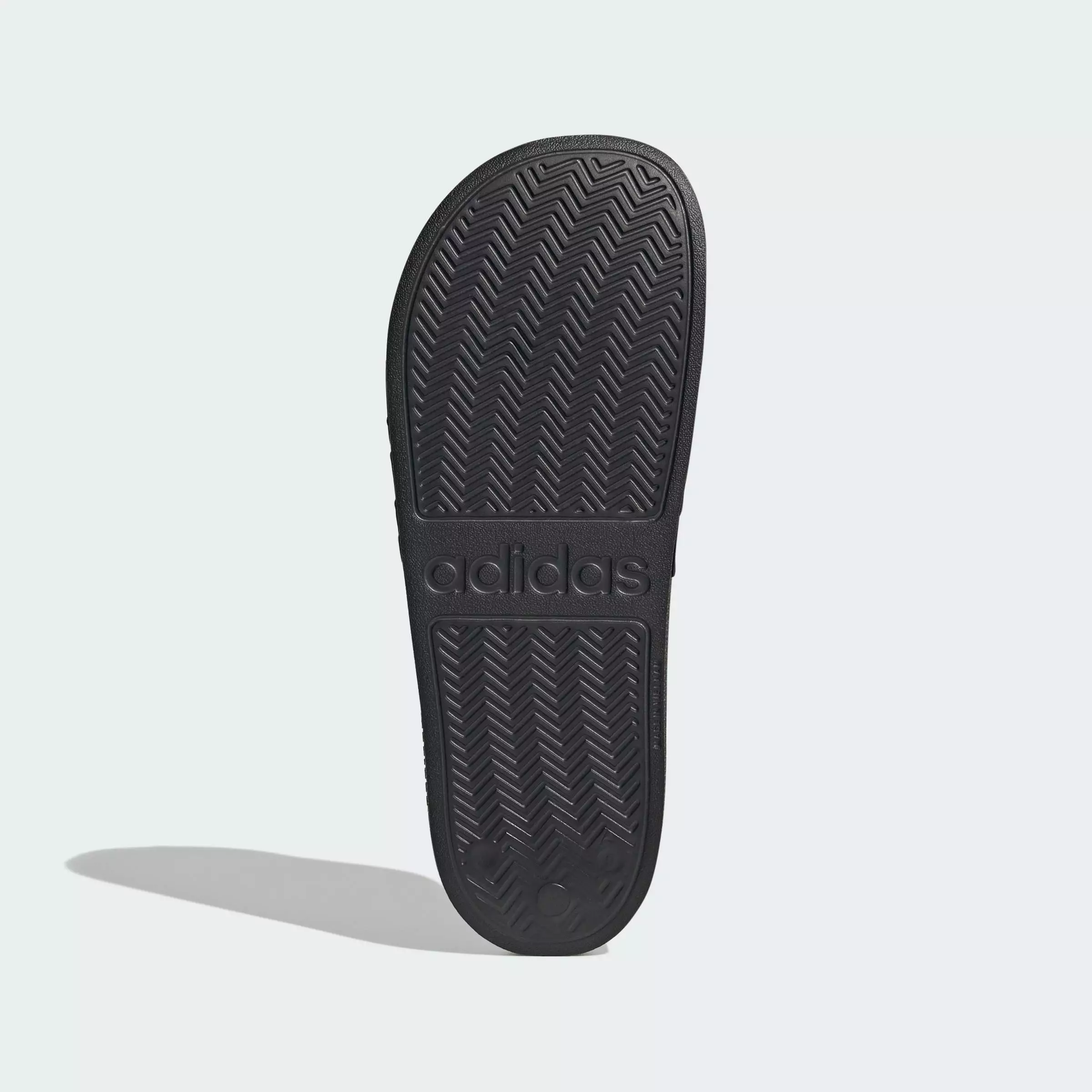 Lifestyle Adilette Shower Manchester United Slides Unisex Black HQ2591