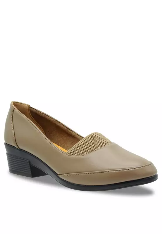 Louis Cuppers Women Slip On Solid Tone Round Toe Business Loafers