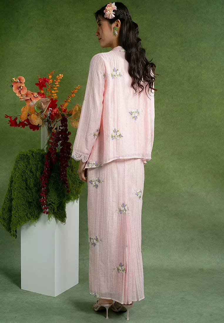 Iyana Handkerchief Kebaya Set