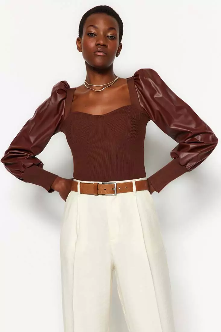 Puff sleeve top online outlet