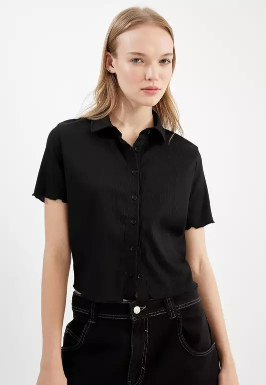 Cool Fitted Wrinkled Short Sleeve Shirt