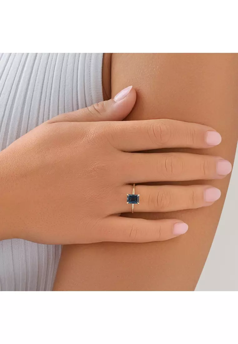 Michael hill blue sapphire ring top