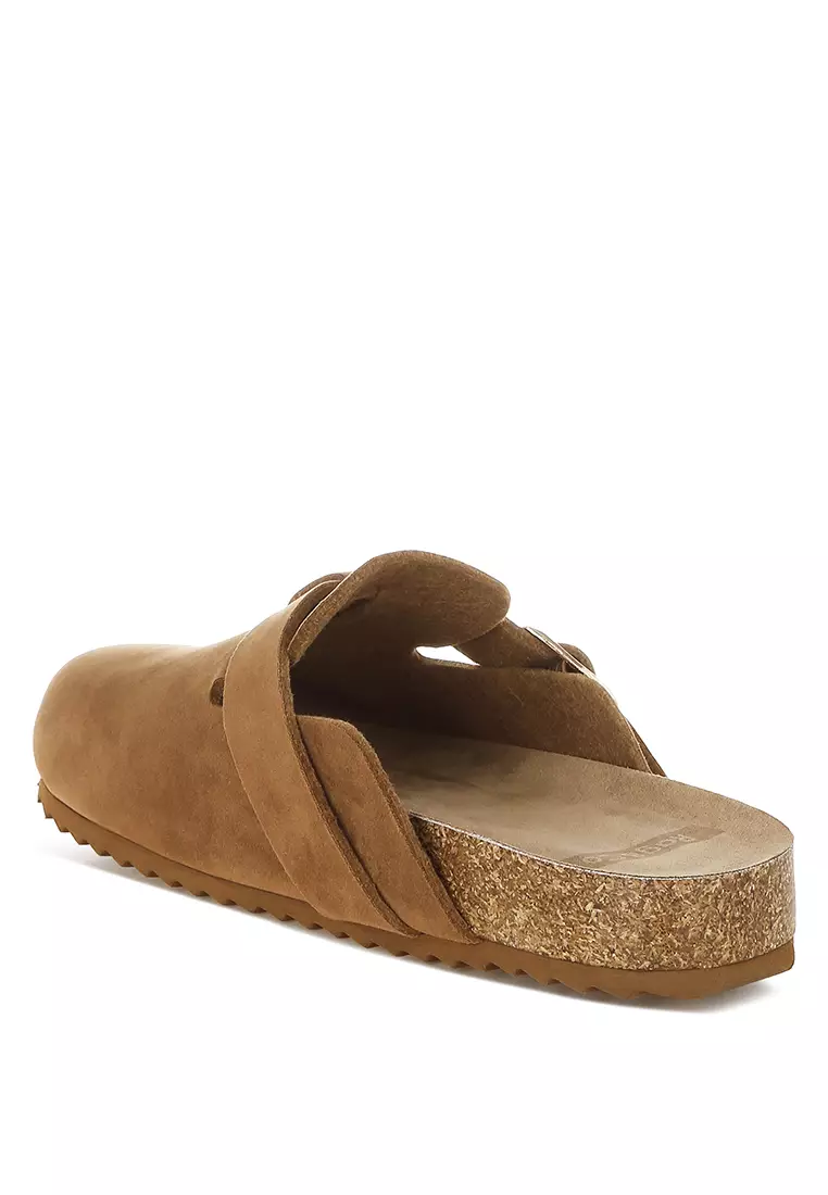 Sandal Mules Slip-On Aksen Gesper Warna Cokelat