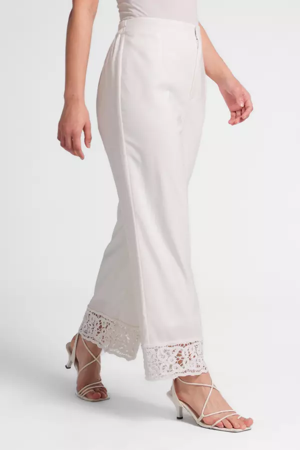 MINIMAL - Shireene - Celana Lurus Kombinasi Lace - Off White