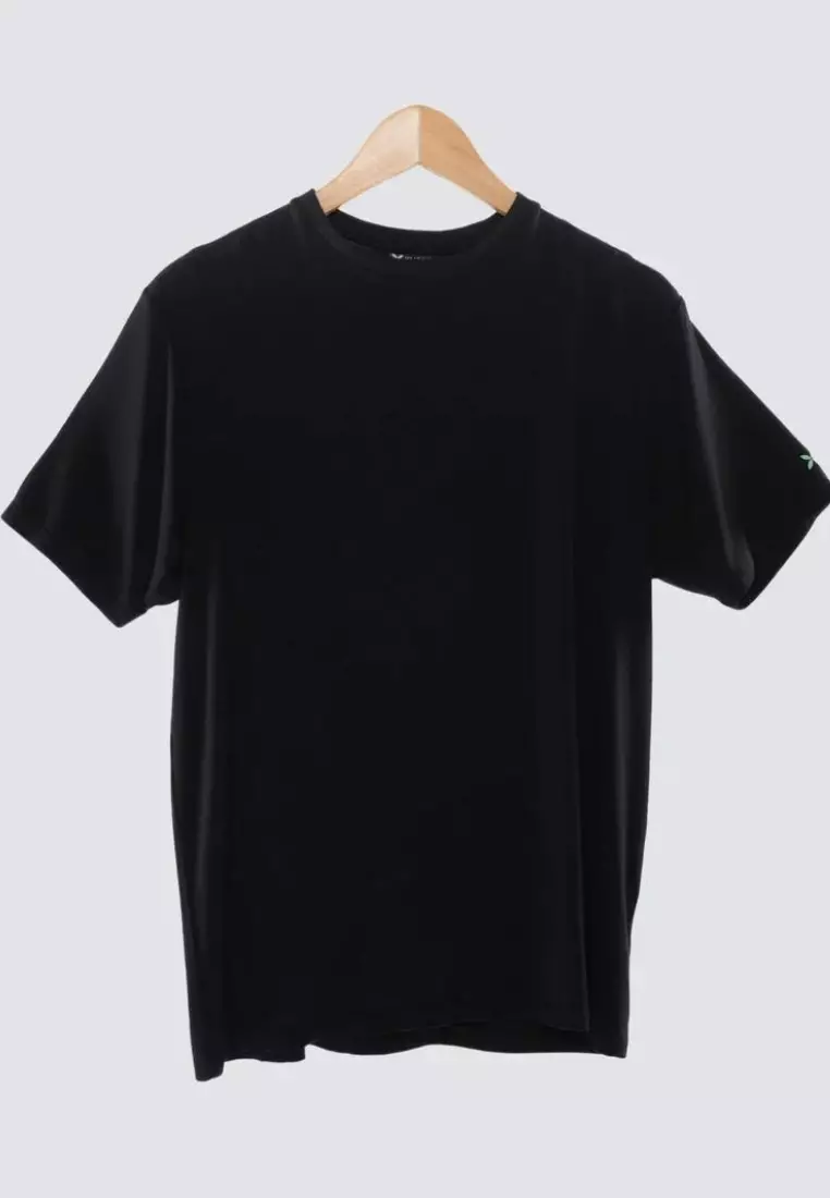 Plain black top t shirt singapore