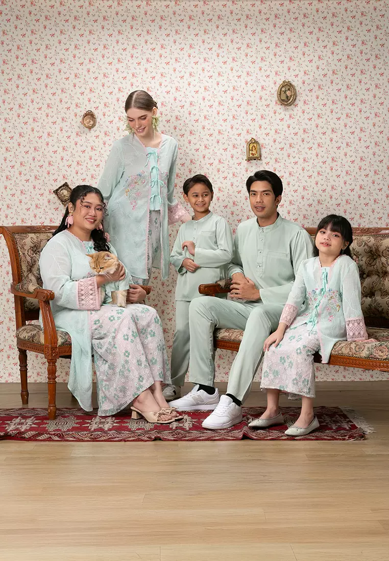 AYANA EMBROIDERED KEBAYA SET