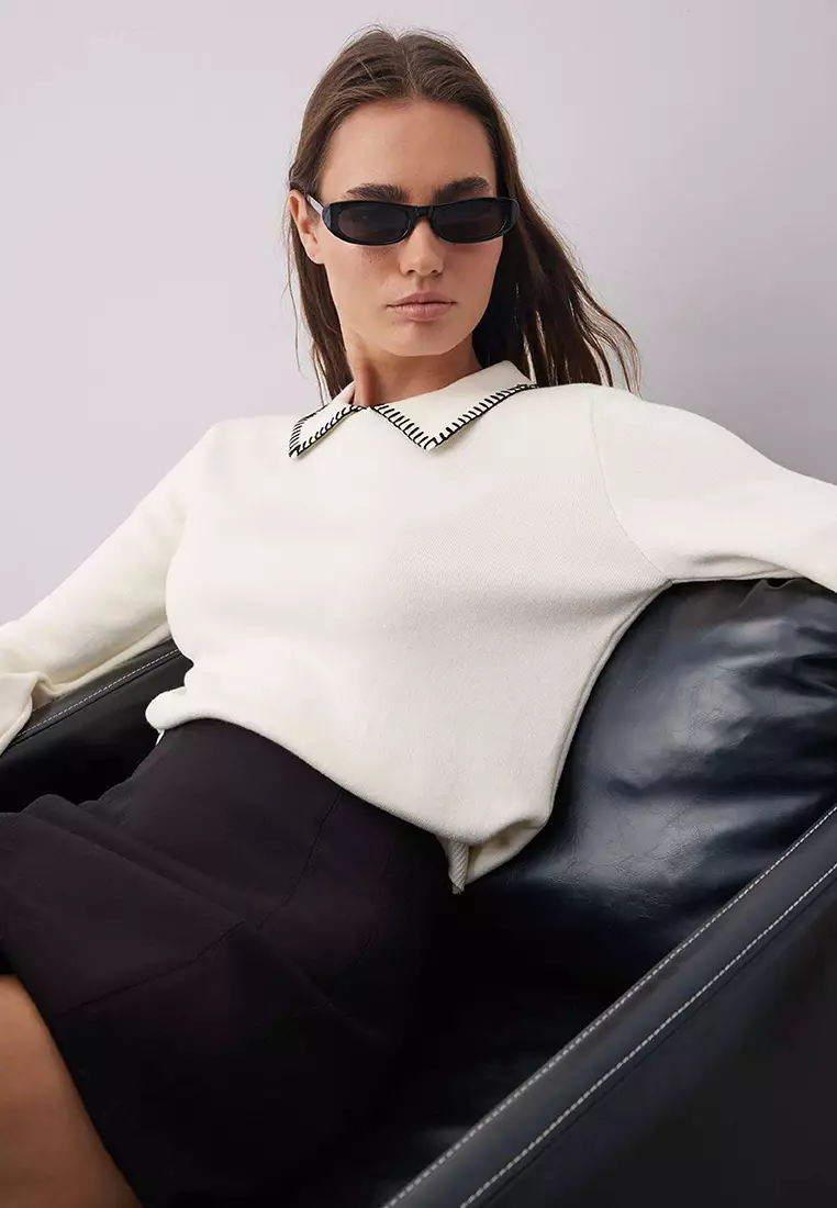 Stitch Collar Detailed Sweater