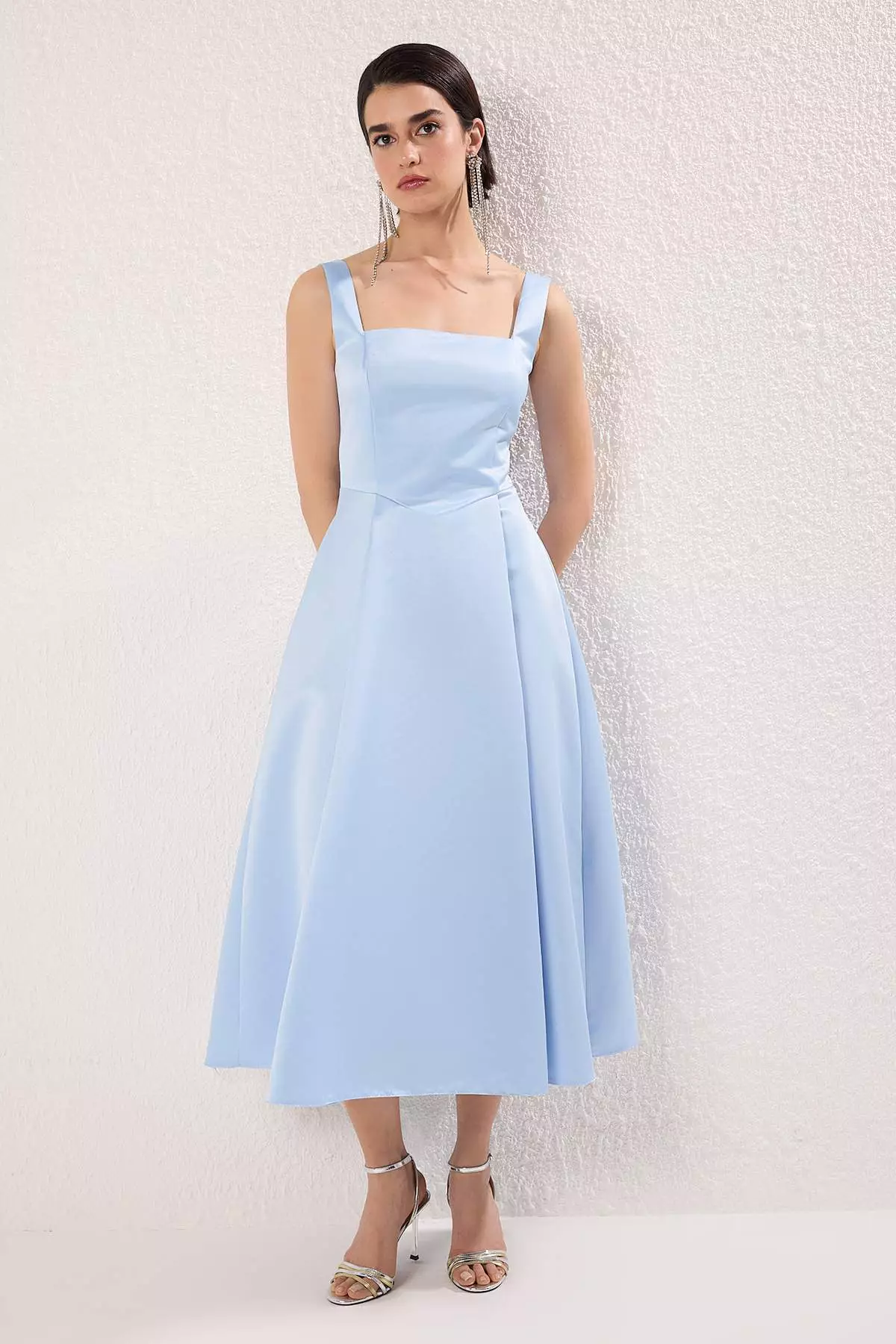 Light Blue Skirt Waist Open Woven Satin Midi Unlined Homecoming/Prom Dress