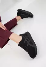 Black/Black