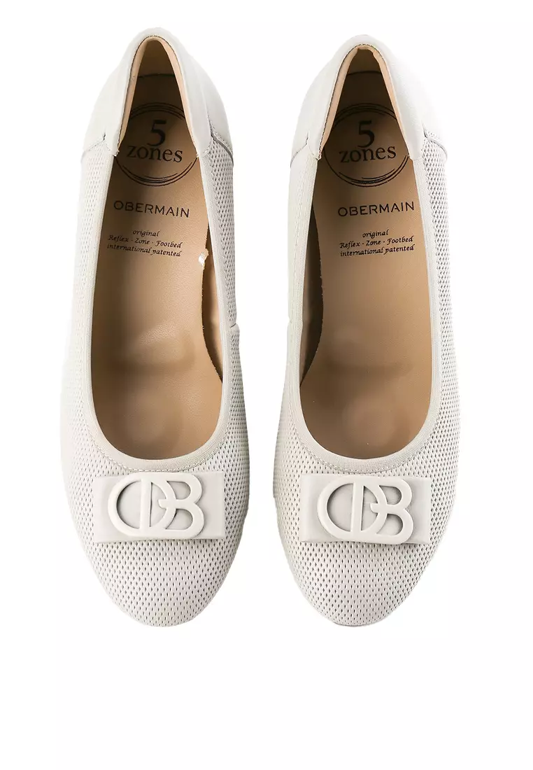 Adriana Charly