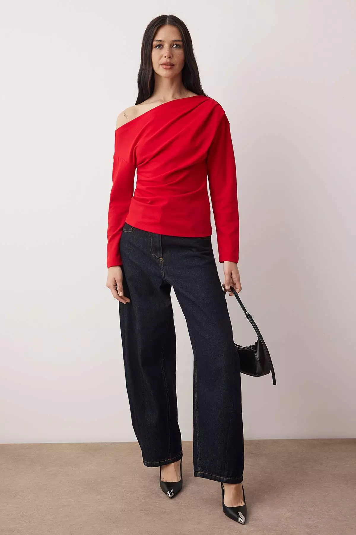 Red Shirring/Drape Detail Flowy Asymmetric Neckline Knitted Blouse Twoaw26Bz138
