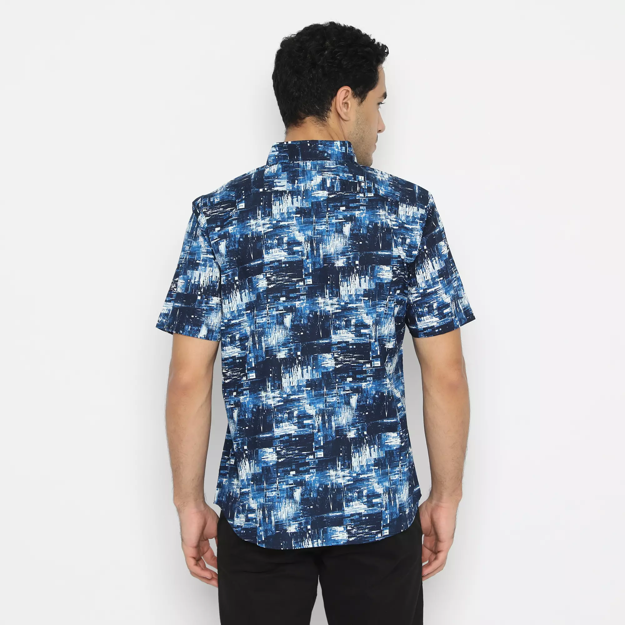 Platini Kemeja Motif Pria Lengan Pendek Katun Biru 132119
