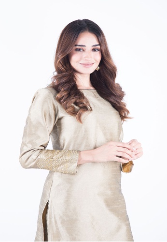 Buy Begum Glam Gold from Ann Khan Exclusive in Gold and Brown at Zalora